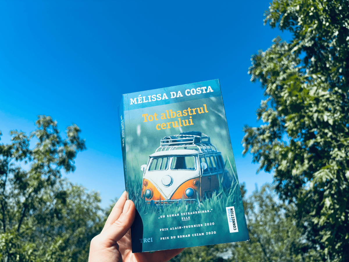 Tot albastrul cerului